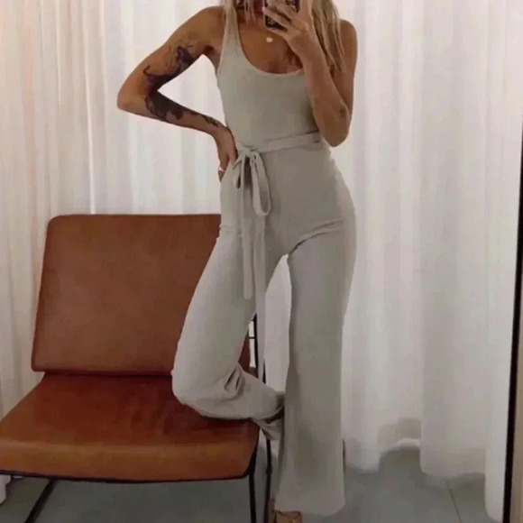 Princess Polly Tan Jumpsuit - Picture 3 of 8